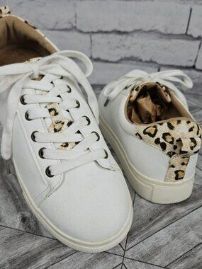 Maurices Kendall Lace Up Sneaker Womens 8.5 White with Leopard Accent Shoes